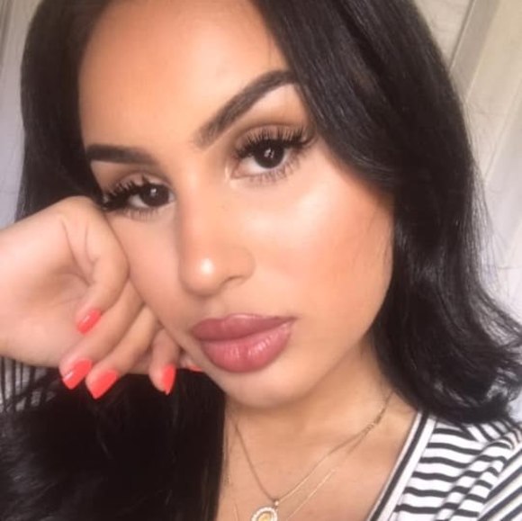 Meet your Posher, Jeryleen - Picture 1 of 1